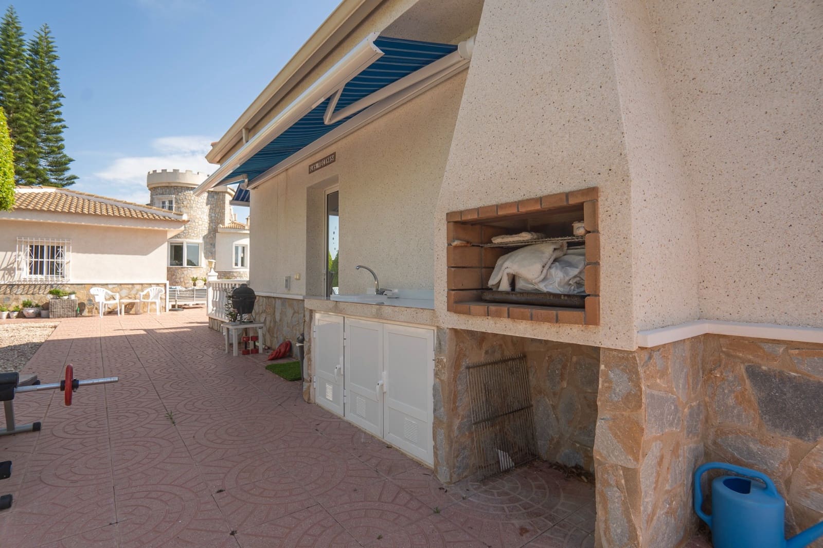 5 bedroom Villa for sale in Ciudad Quesada with pool garage - € 845,000 (Ref: 10043319)