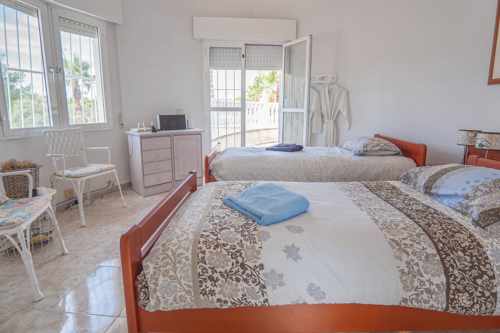 5 bedroom Villa for sale in Ciudad Quesada with pool garage - € 845,000 (Ref: 10043319)