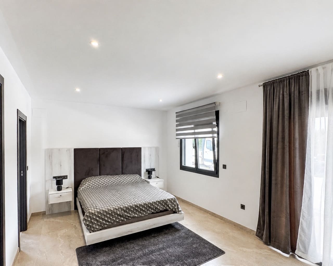 4 slaapkamer Villa te koop in Ciudad Quesada met zwembad garage - € 1.300.000 (Ref: 10043331)