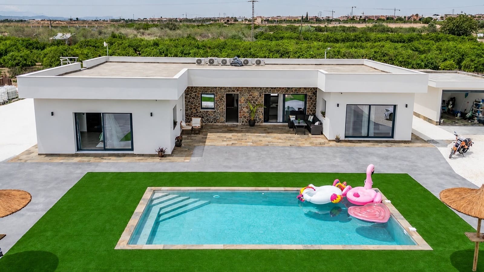 4 slaapkamer Villa te koop in Ciudad Quesada met zwembad garage - € 1.300.000 (Ref: 10043331)