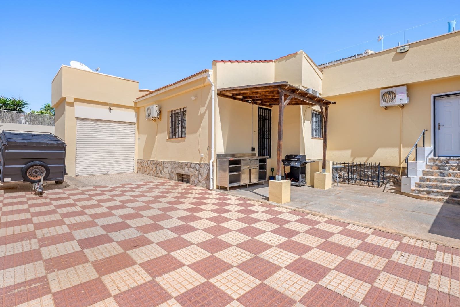 5 soverom Villa til salgs i Ciudad Quesada med svømmebasseng garasje - € 595 000 (Ref: 10054289)