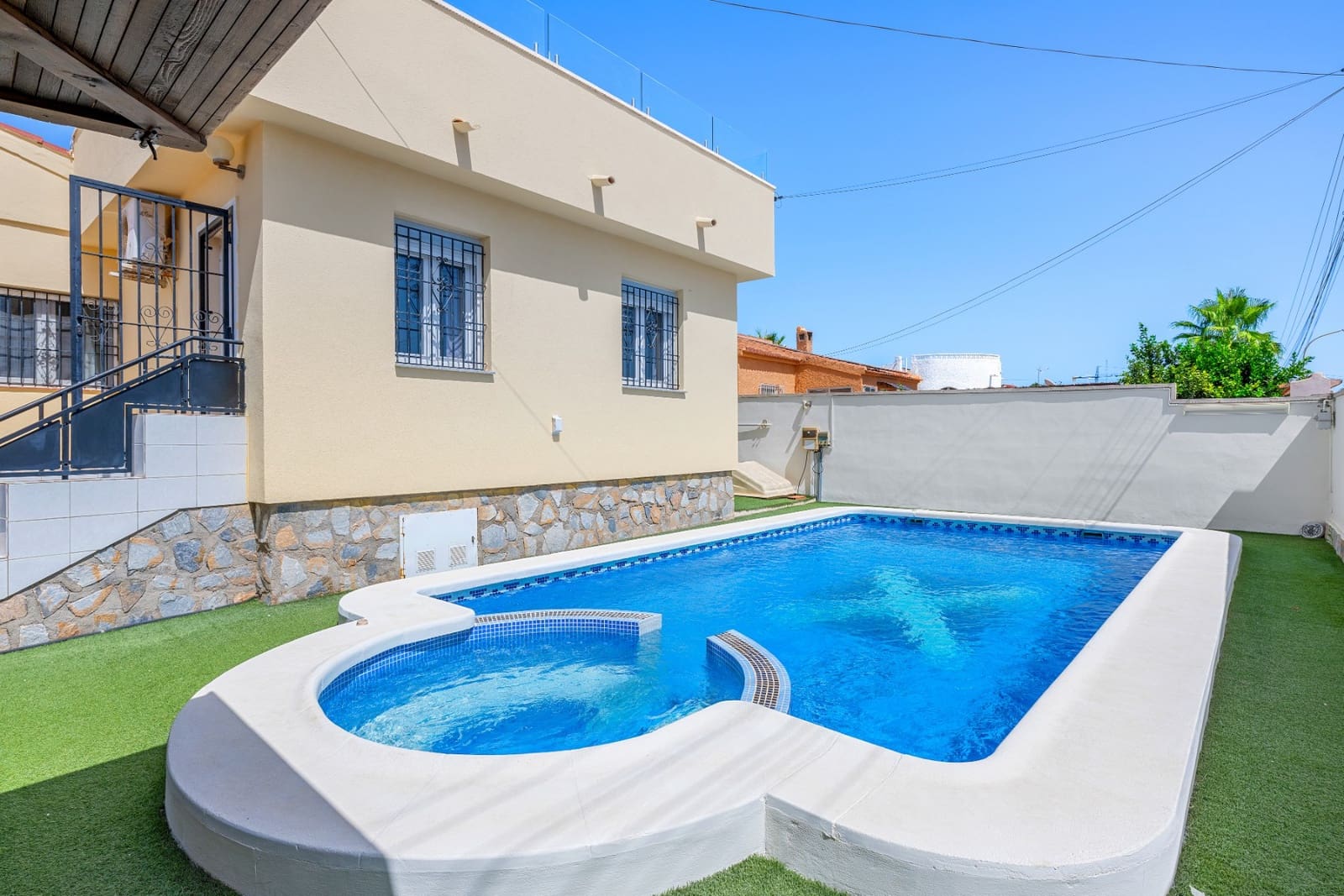 5 soverom Villa til salgs i Ciudad Quesada med svømmebasseng garasje - € 595 000 (Ref: 10054289)