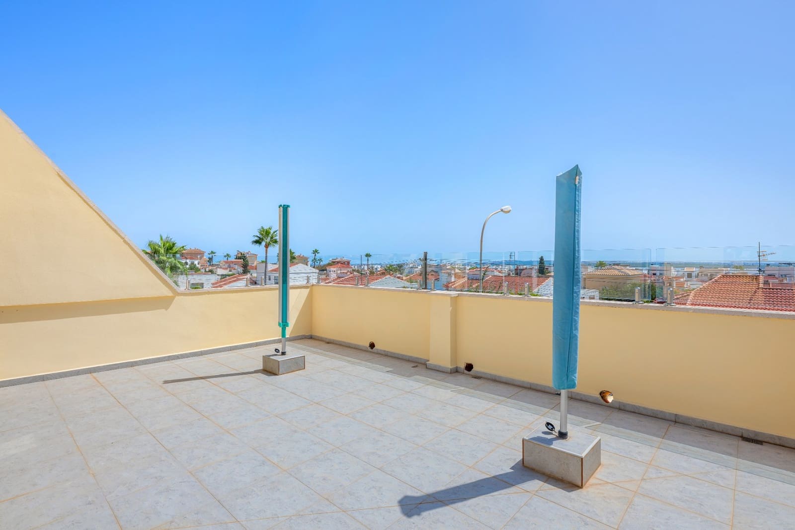 5 soverom Villa til salgs i Ciudad Quesada med svømmebasseng garasje - € 595 000 (Ref: 10054289)