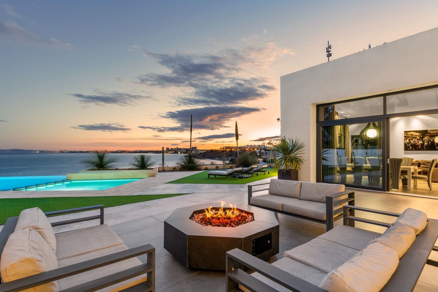 6 camera da letto Villa in vendita in Cabo Roig con piscina - 4.750.000 € (Rif: 10130950)