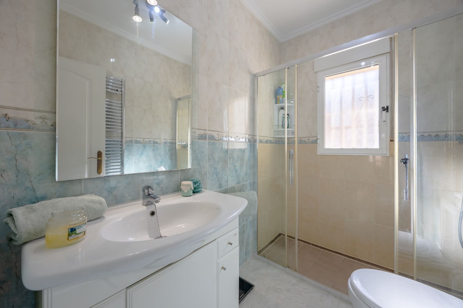 4 slaapkamer Villa te koop in Benimar met zwembad garage - € 379.950 (Ref: 10150198)
