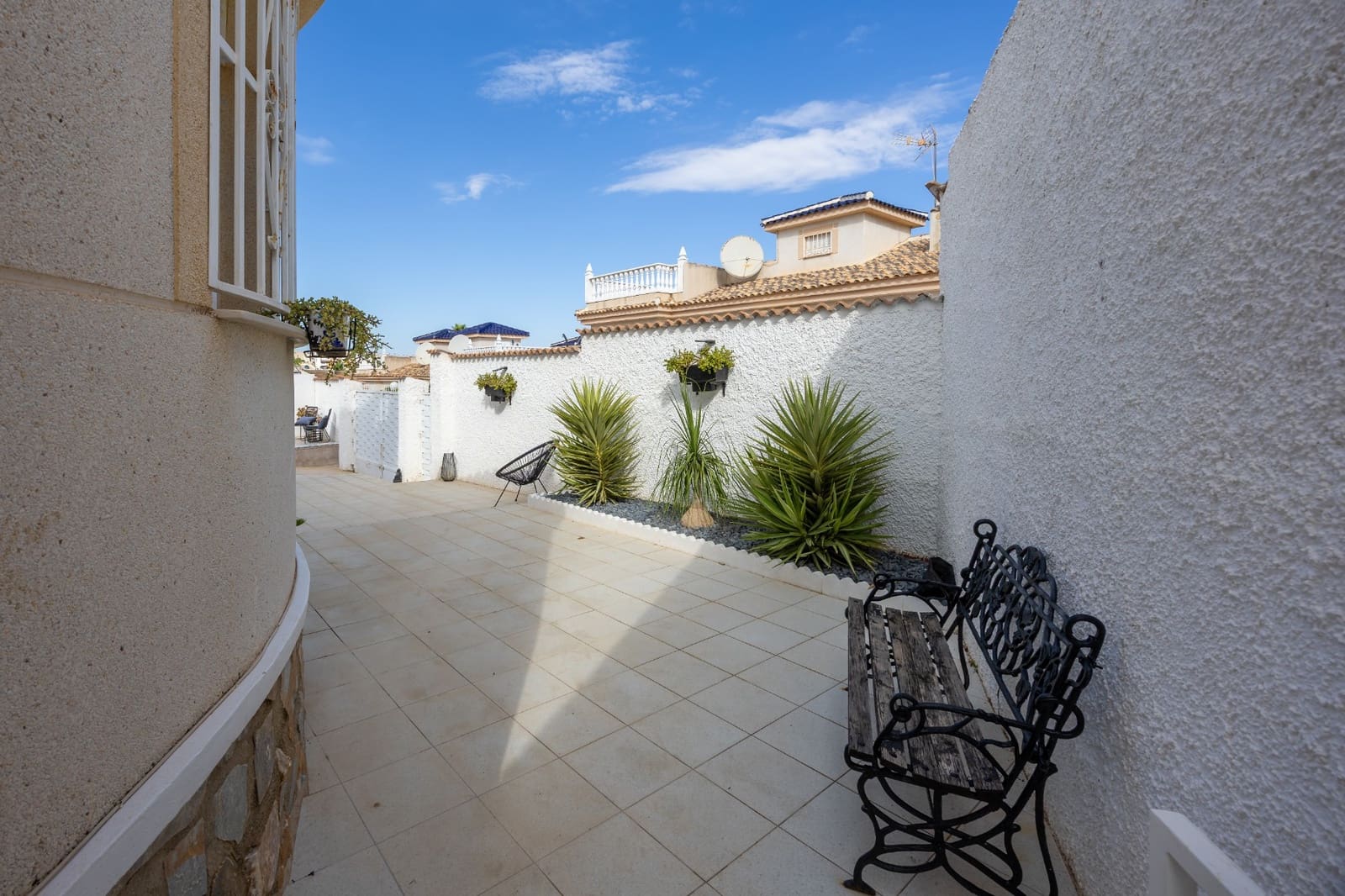 4 slaapkamer Villa te koop in Benimar met zwembad garage - € 379.950 (Ref: 10150198)