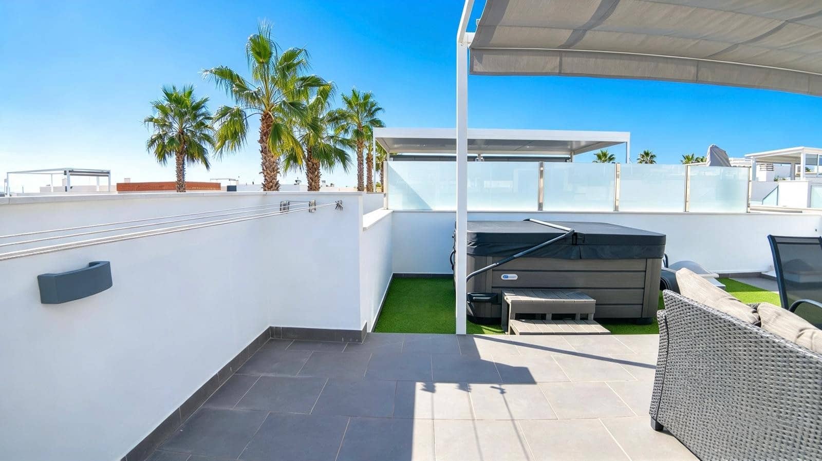 3 quarto Moradia Geminada para venda em Pueblo Bravo com piscina garagem - 299 000 € (Ref: 10161781)