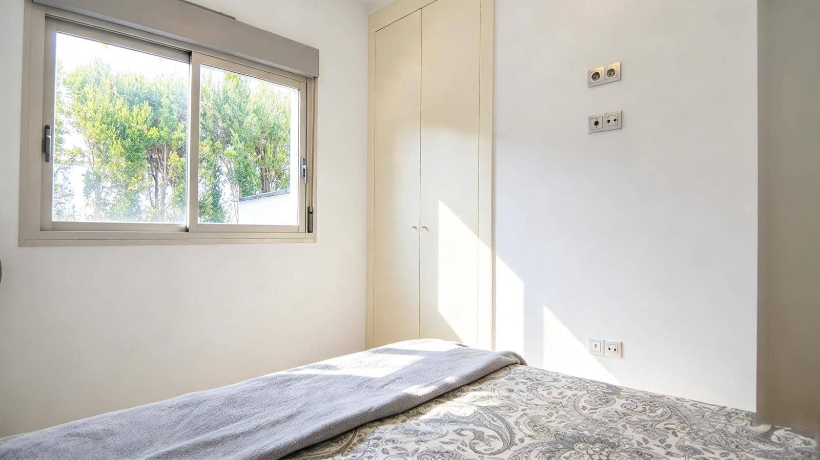 3 quarto Moradia Geminada para venda em Pueblo Bravo com piscina garagem - 299 000 € (Ref: 10161781)