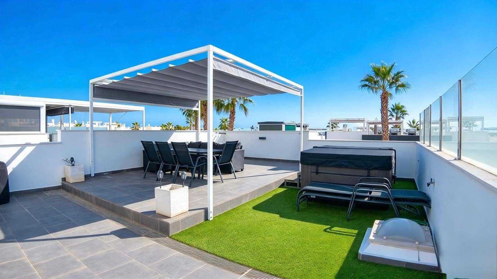 3 quarto Moradia Geminada para venda em Pueblo Bravo com piscina garagem - 299 000 € (Ref: 10161781)