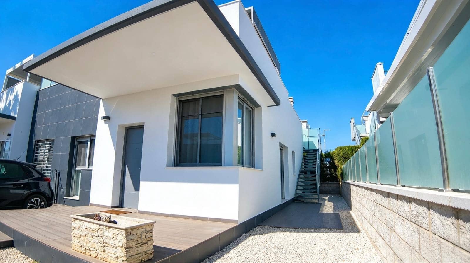 3 quarto Moradia Geminada para venda em Pueblo Bravo com piscina garagem - 299 000 € (Ref: 10161781)