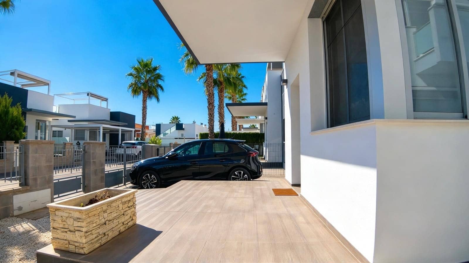 3 quarto Moradia Geminada para venda em Pueblo Bravo com piscina garagem - 299 000 € (Ref: 10161781)