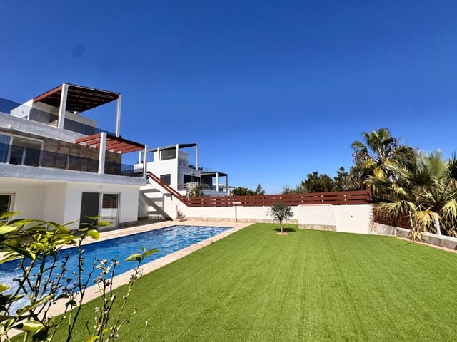 3 soveværelse Villa til salg i Ciudad Quesada, Rojales med swimmingpool - € 852.000 (Ref: 8426977)