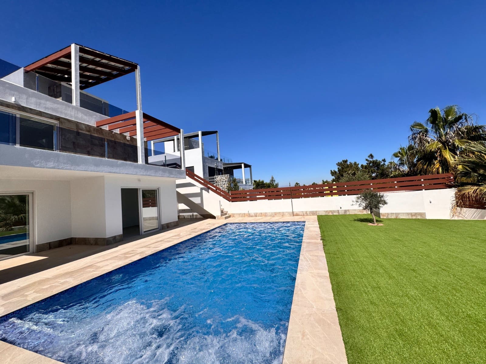 3 soveværelse Villa til salg i Rojales med swimmingpool - € 852.000 (Ref: 8426977)