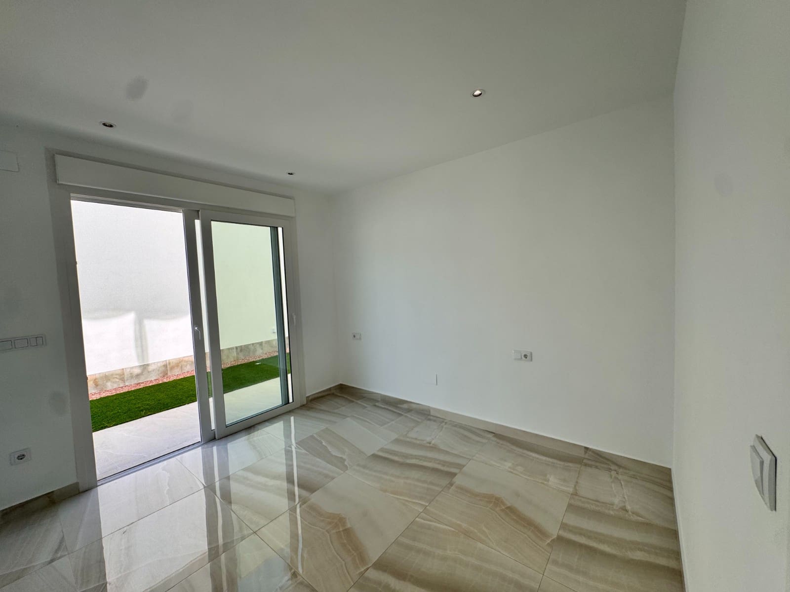 3 soveværelse Villa til salg i Rojales med swimmingpool - € 852.000 (Ref: 8426977)