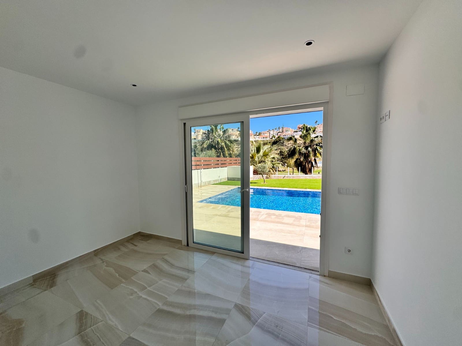 3 soveværelse Villa til salg i Rojales med swimmingpool - € 852.000 (Ref: 8426977)