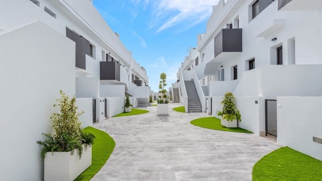 2 Zimmer Bungalow zu verkaufen in Los Balcones - Los Altos, Torrevieja mit Pool - 305.000 € (Ref: 8427117)