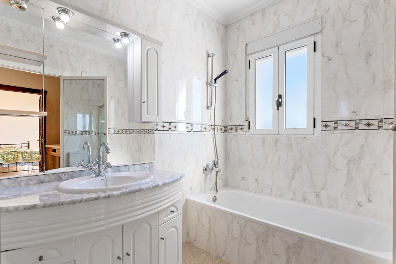 4 chambre Villa/Maison à vendre à Lomas de la Juliana avec piscine - 529 000 € (Ref: 8427151)