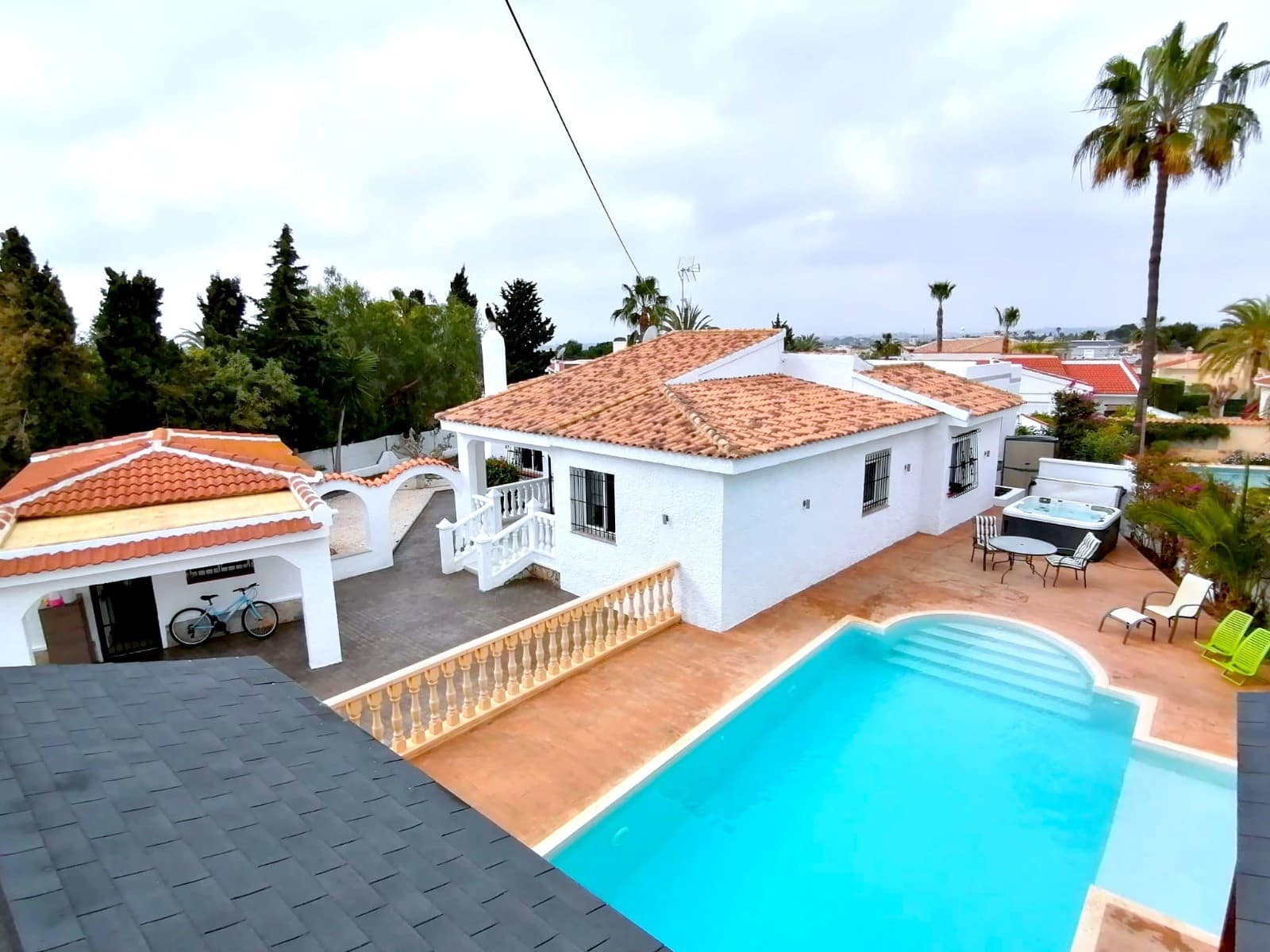 3 Zimmer Villa zu verkaufen in Ciudad Quesada mit Pool - 530.000 € (Ref: 8427222)