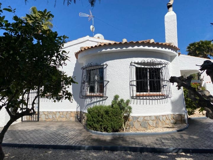 3 Zimmer Villa zu verkaufen in Ciudad Quesada mit Pool - 530.000 € (Ref: 8427222)