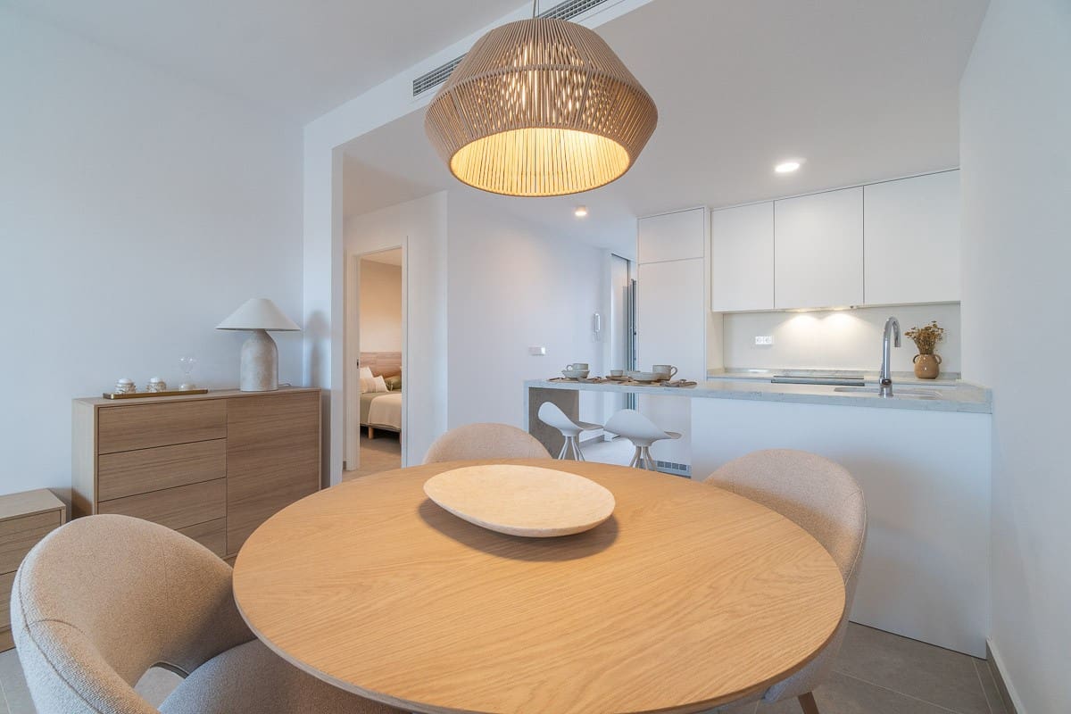 2 soveværelse Lejlighed til salg i Playa Flamenca med swimmingpool - € 325.000 (Ref: 8458501)