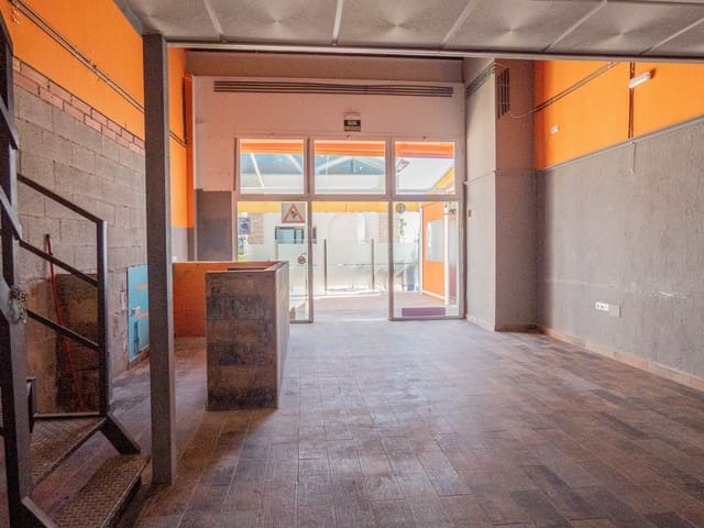 Commercial for sale in Algorfa - € 100,000 (Ref: 8677027)