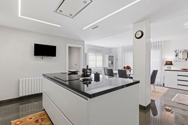 5 slaapkamer Villa te koop in Alicante stad met zwembad - € 1.365.000 (Ref: 8822063)