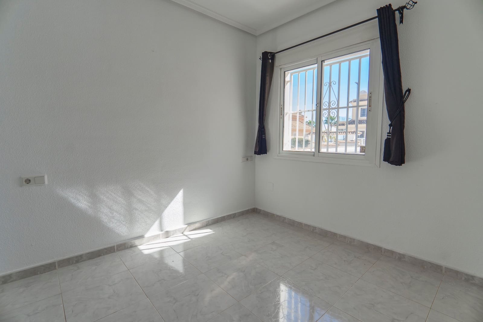 4 bedroom Villa for sale in Ciudad Quesada with pool - € 375,000 (Ref: 8842448)