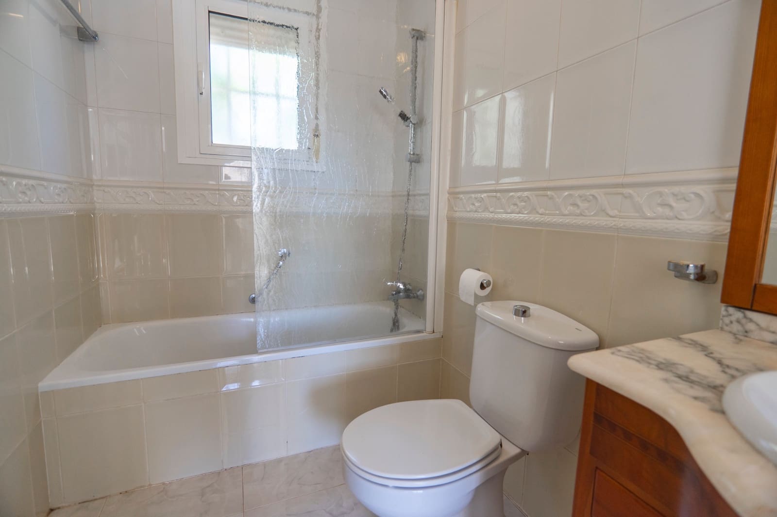 4 bedroom Villa for sale in Ciudad Quesada with pool - € 375,000 (Ref: 8842448)