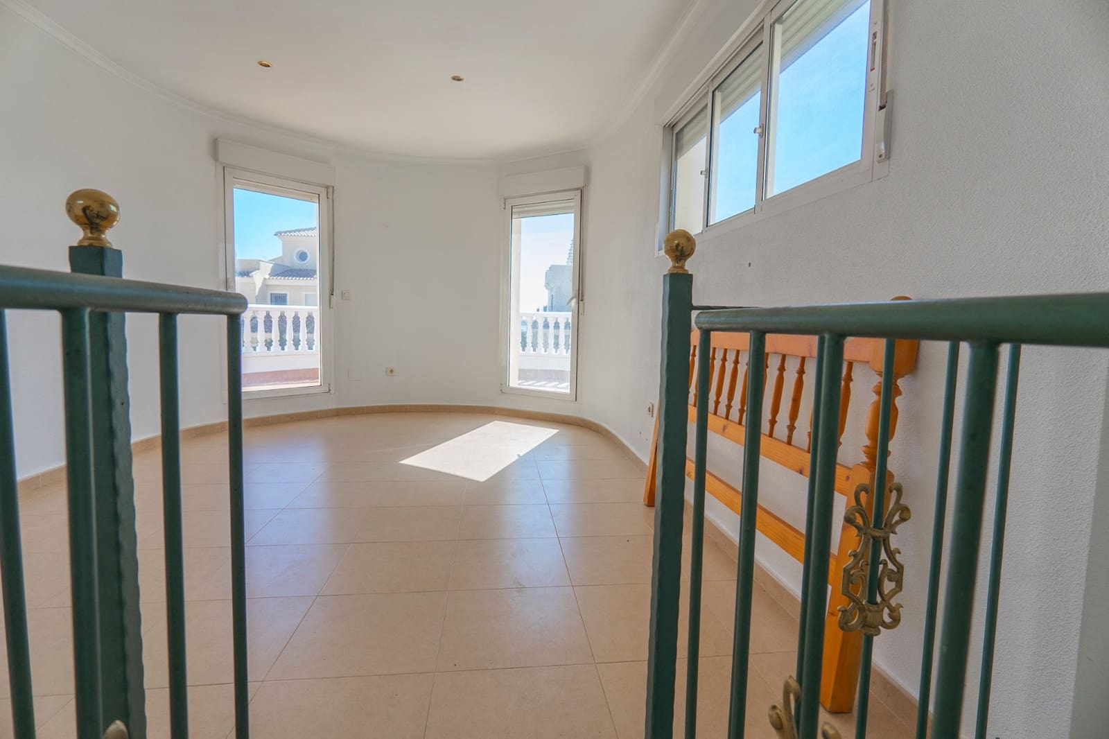 4 bedroom Villa for sale in Ciudad Quesada with pool - € 375,000 (Ref: 8842448)