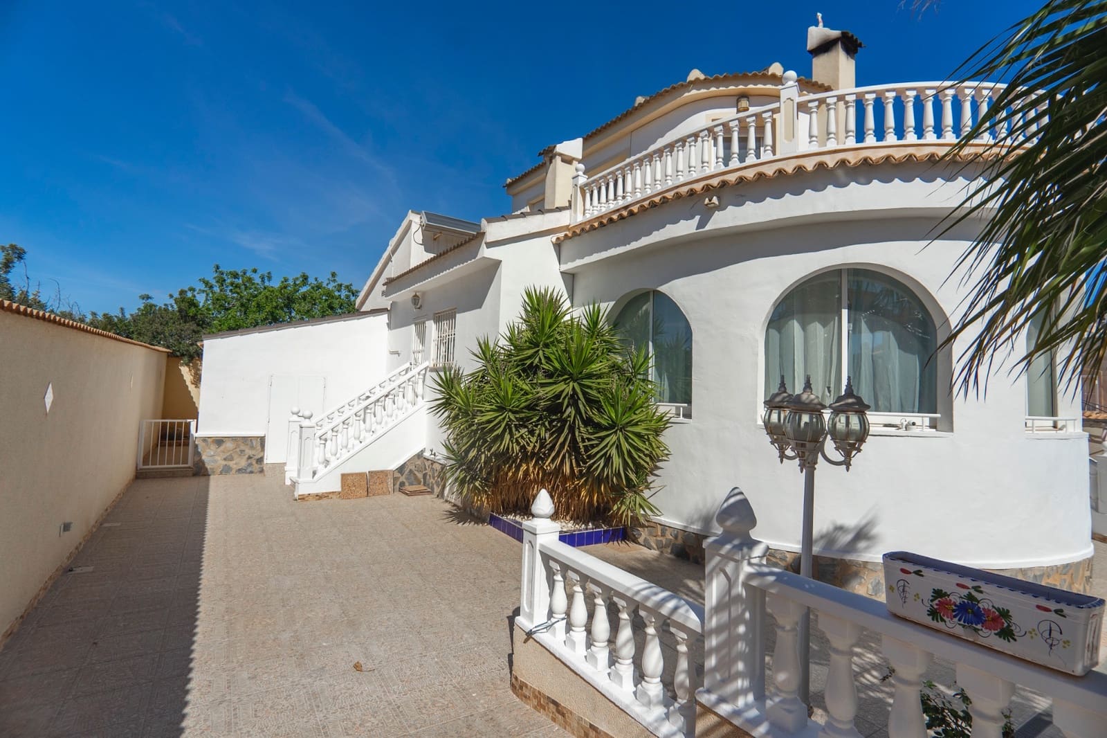 4 bedroom Villa for sale in Ciudad Quesada with pool - € 375,000 (Ref: 8842448)