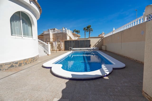 4 bedroom Villa for sale in Ciudad Quesada, Rojales with pool - € 375,000 (Ref: 8842448)