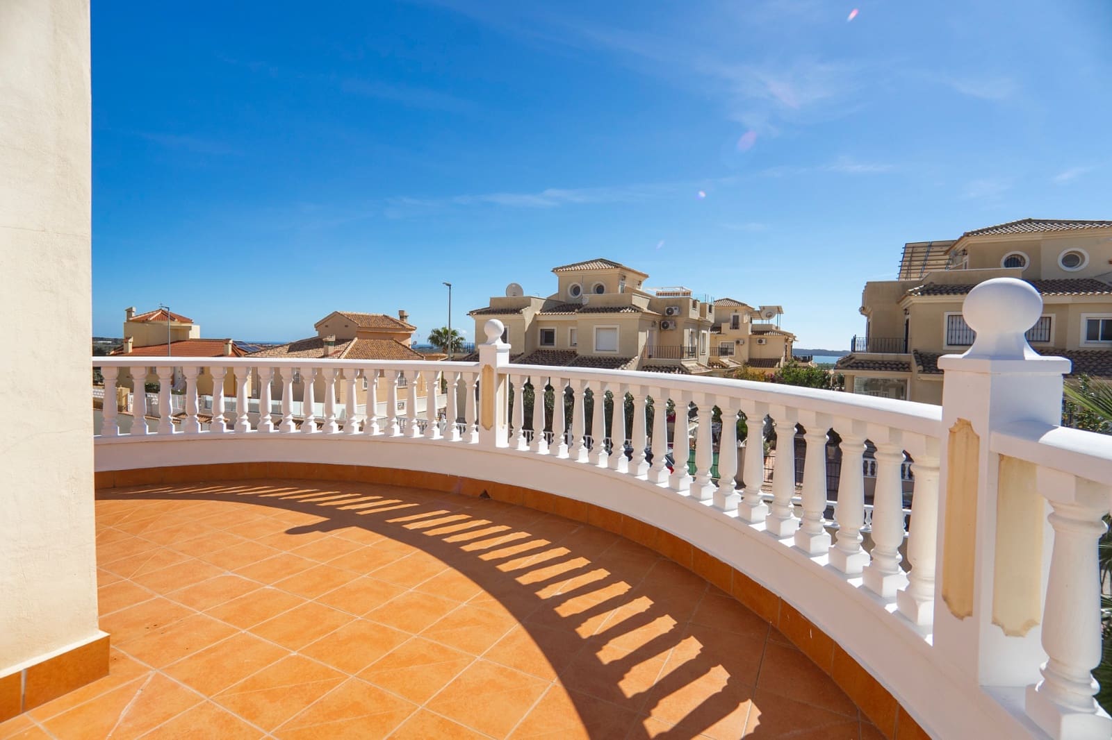 4 bedroom Villa for sale in Ciudad Quesada with pool - € 375,000 (Ref: 8842448)