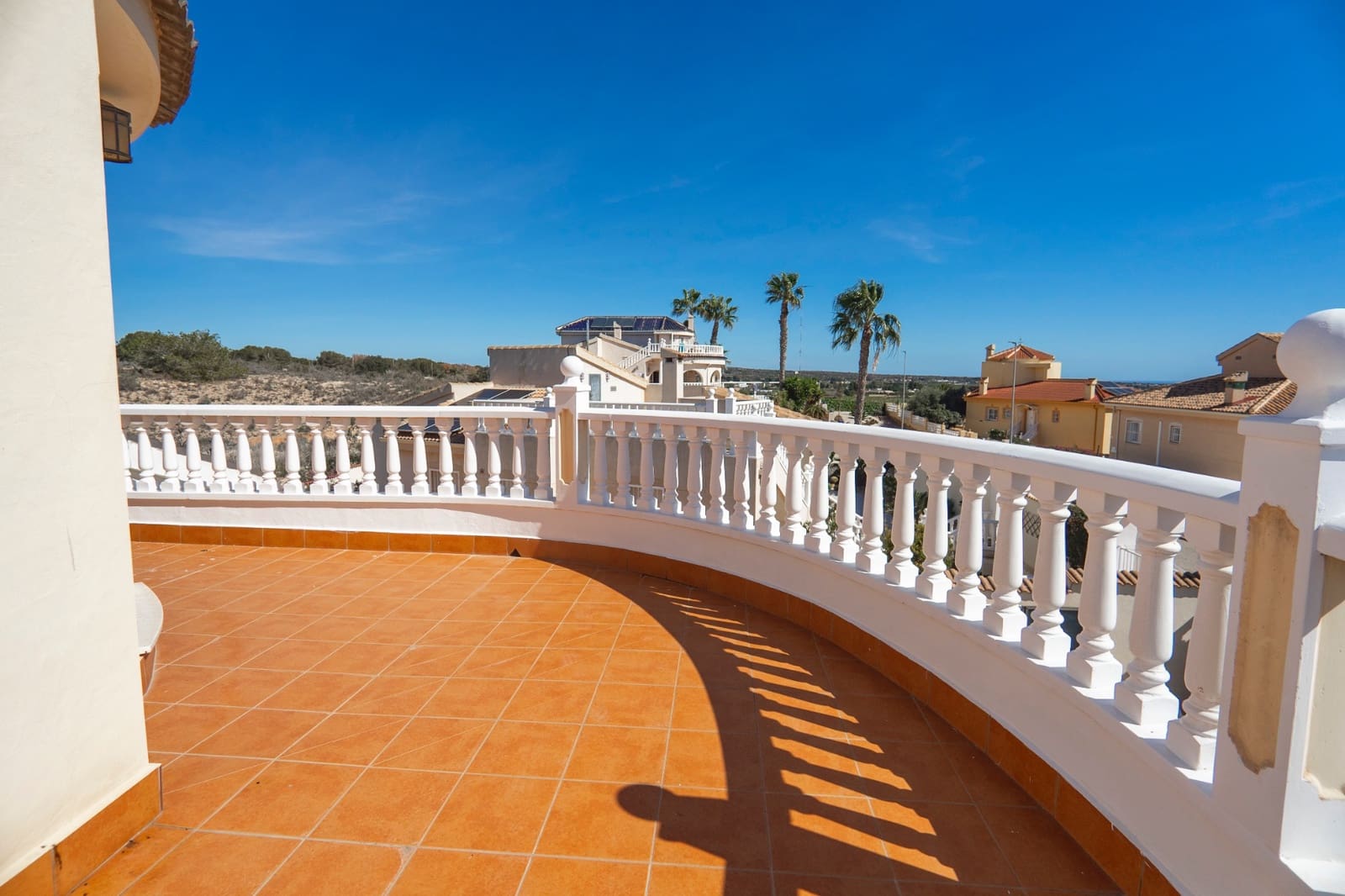 4 bedroom Villa for sale in Ciudad Quesada with pool - € 375,000 (Ref: 8842448)