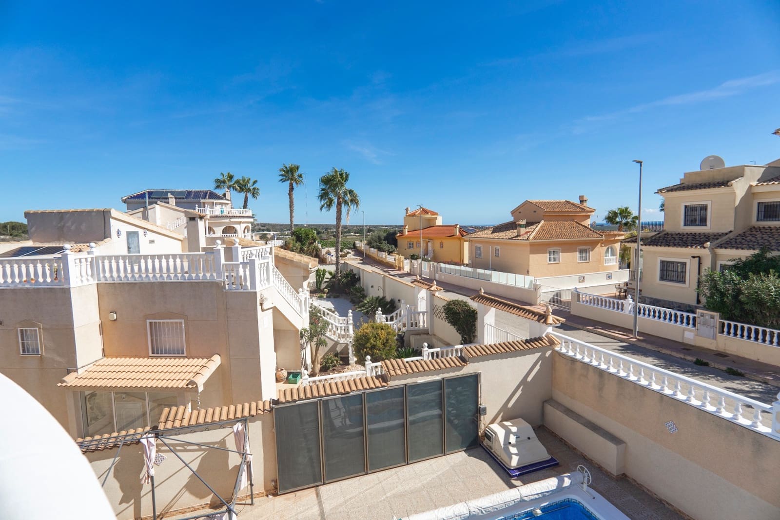 4 bedroom Villa for sale in Ciudad Quesada with pool - € 375,000 (Ref: 8842448)