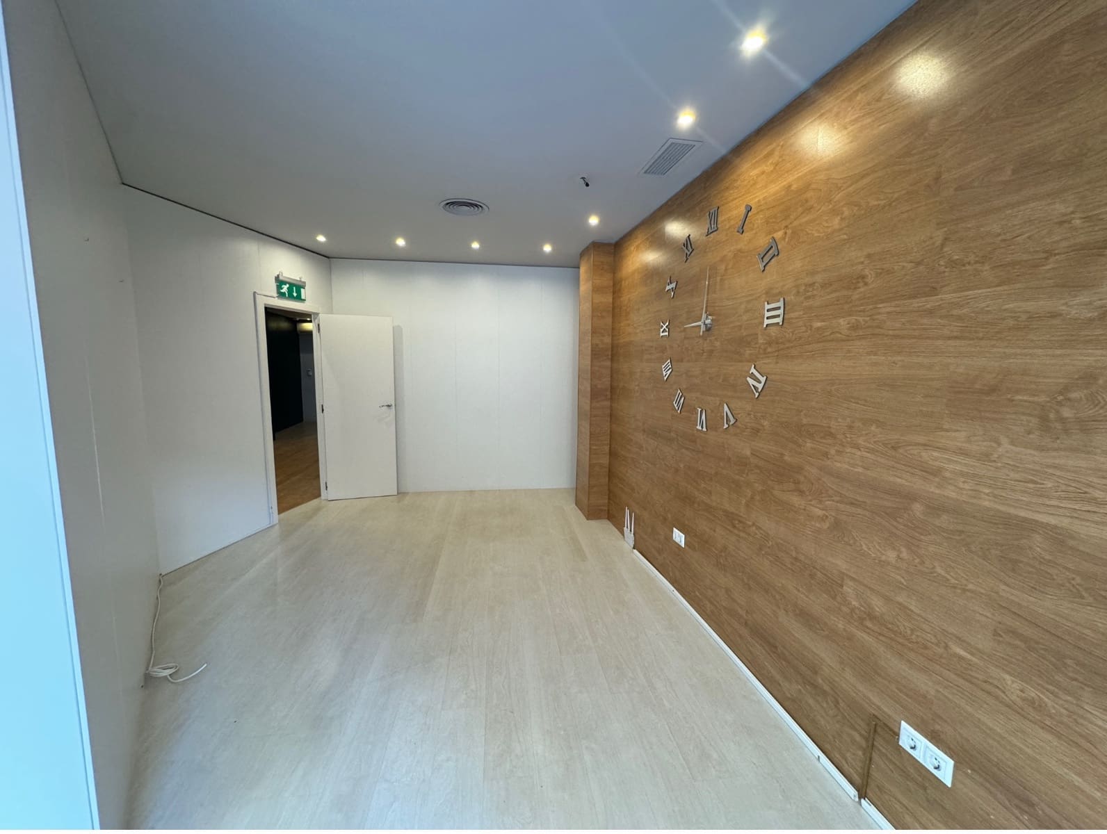 Kommersiell til salgs i Guardamar del Segura - € 222 200 (Ref: 8904733)