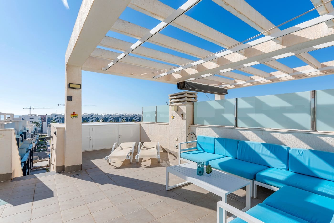 2 chambre Appartement à vendre à El Raso avec piscine - 295 000 € (Ref: 8912879)