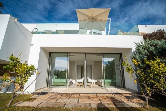 4 camera da letto Villa in vendita in Las Colinas Golf con piscina - 950.000 € (Rif: 8912884)