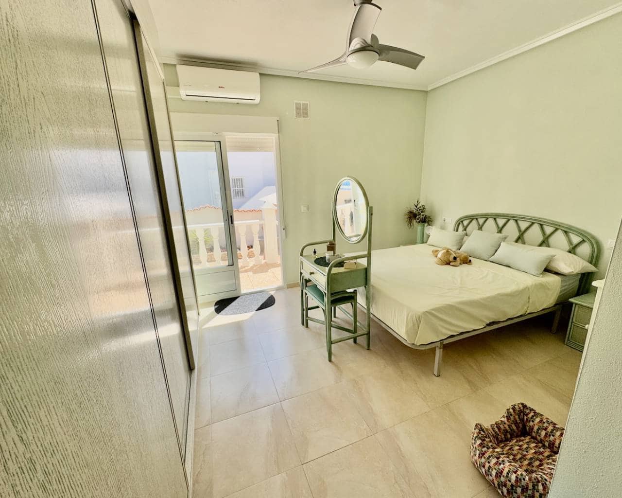 3 slaapkamer Villa te koop in Ciudad Quesada met zwembad - € 375.000 (Ref: 8932735)