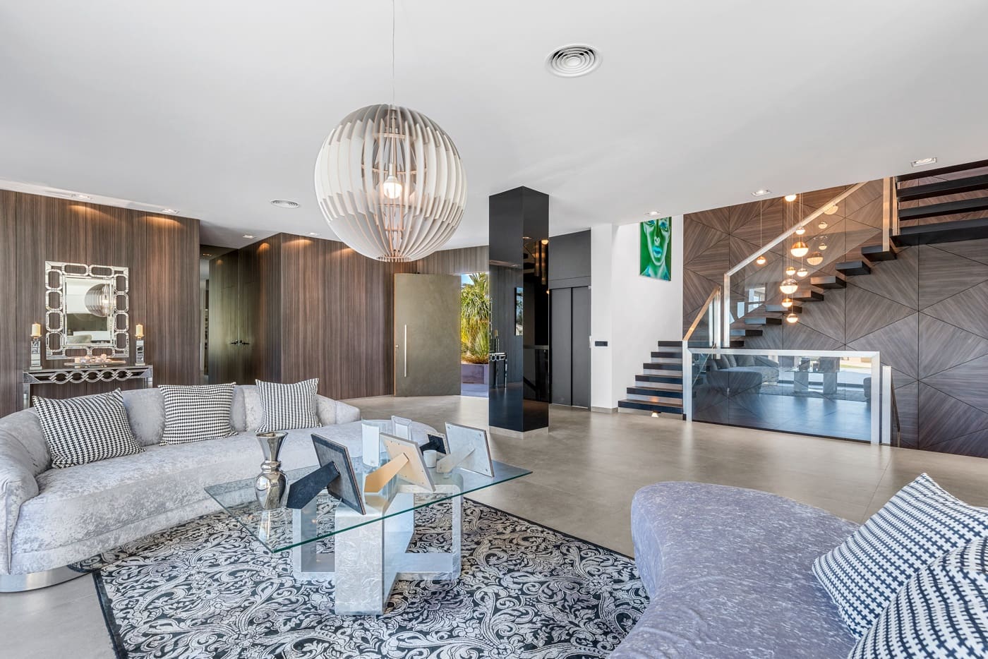 6 bedroom Villa for sale in Cabo Roig with pool - € 4,750,000 (Ref: 8948824)