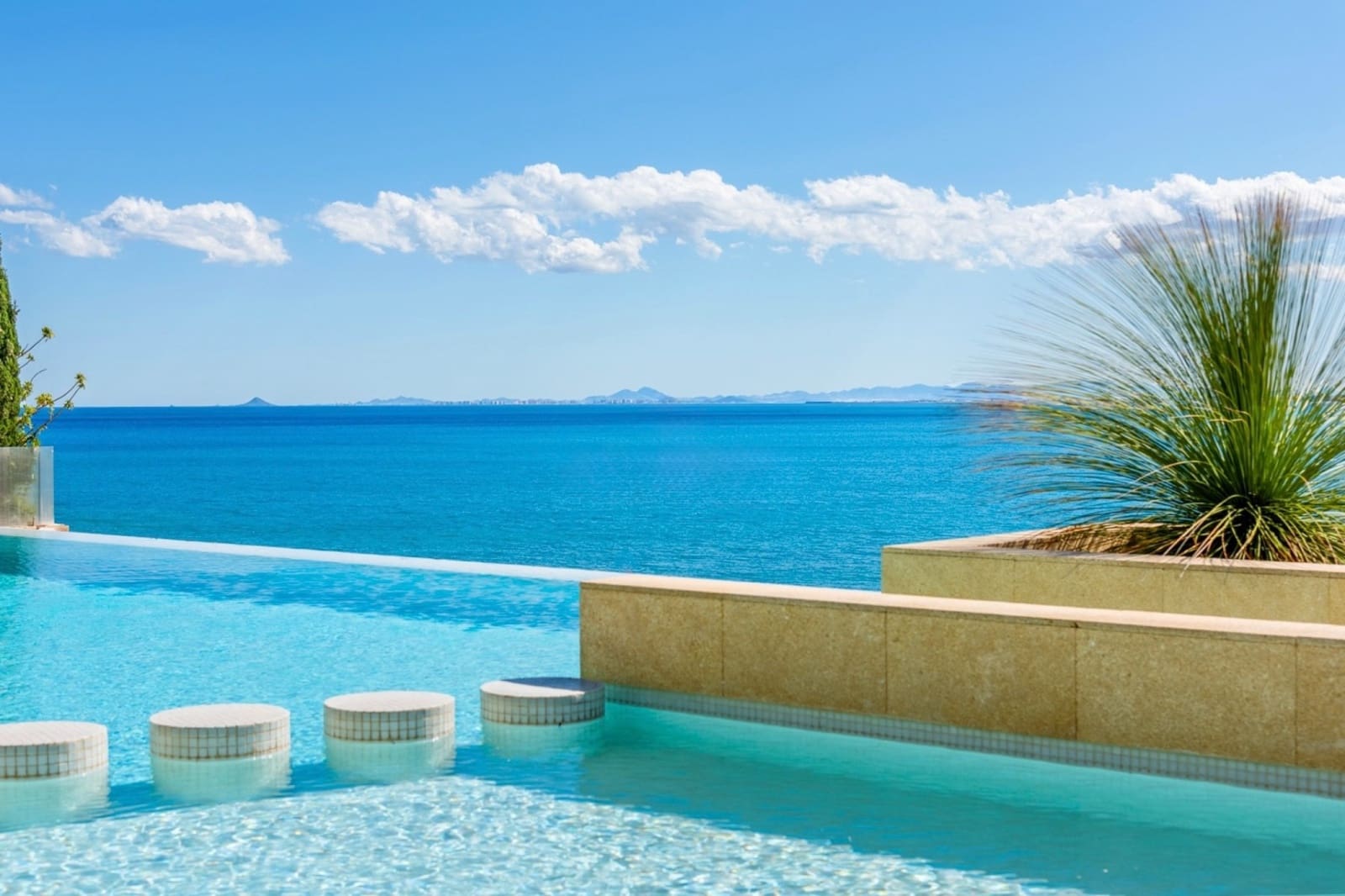 6 bedroom Villa for sale in Cabo Roig with pool - € 4,750,000 (Ref: 8948824)