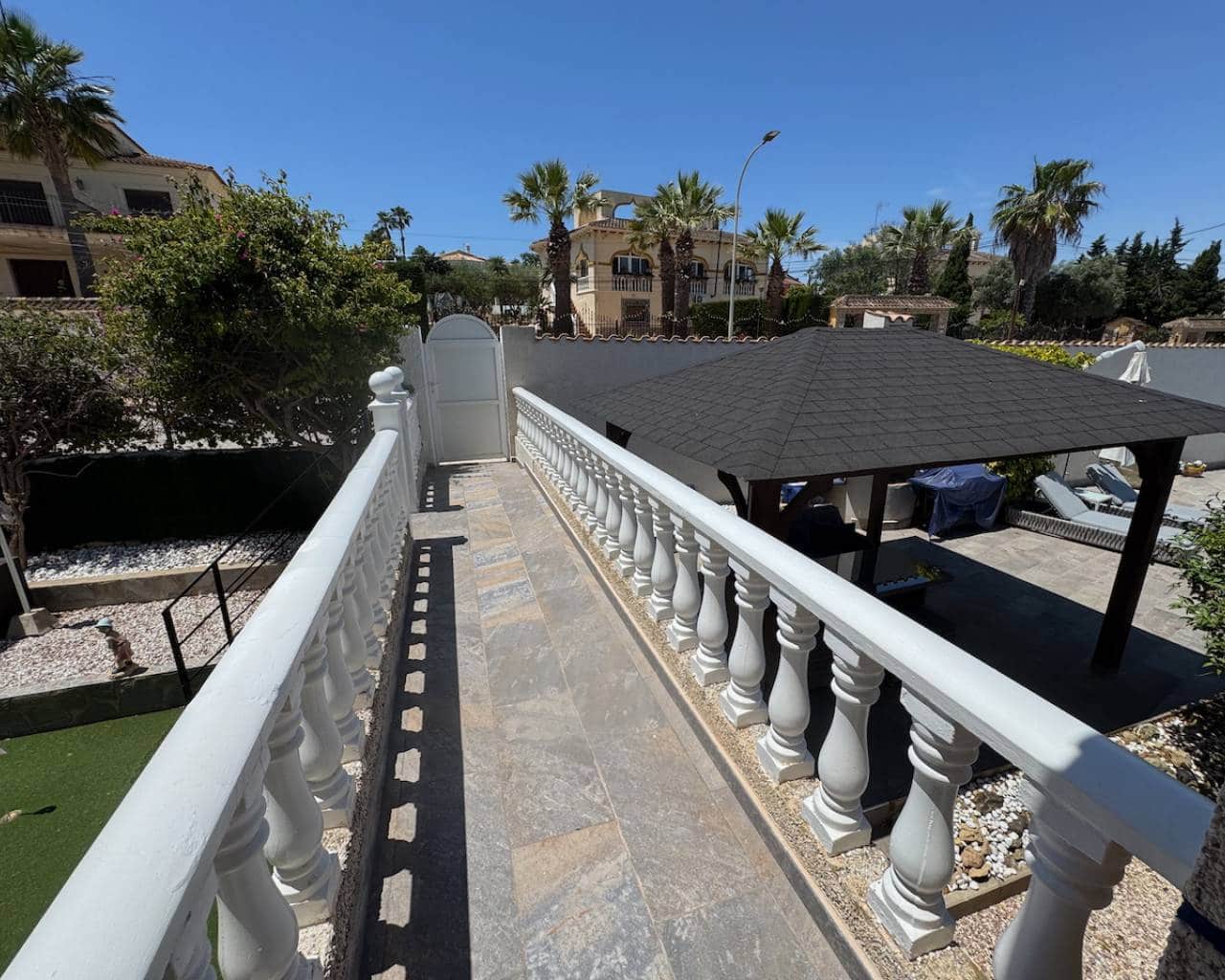 5 soveværelse Villa til salg i Algorfa med swimmingpool - € 685.000 (Ref: 9017419)