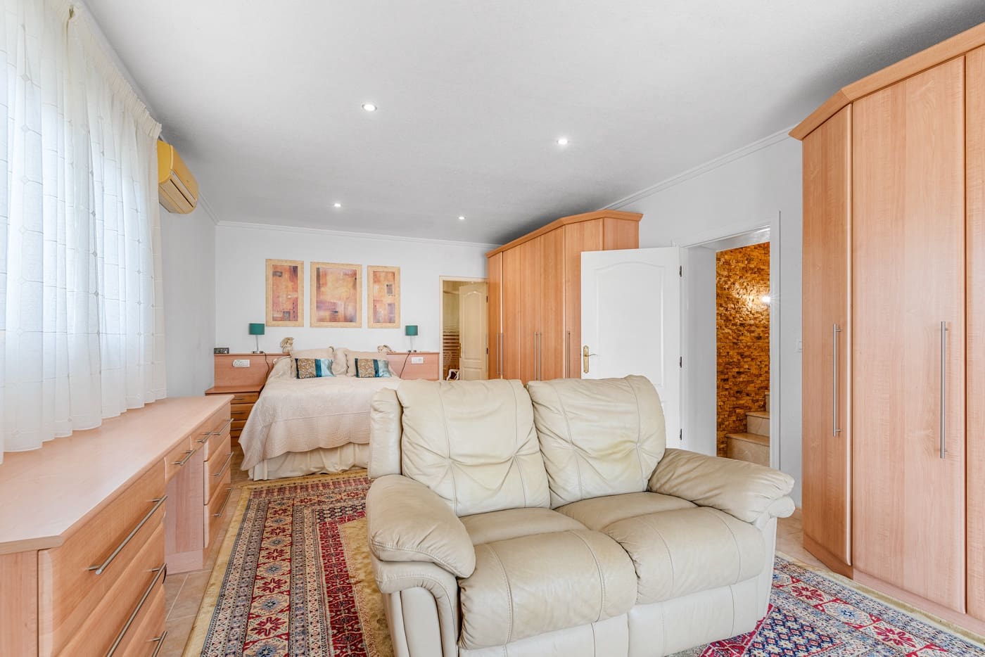 Chalet de 7 habitaciones en Ciudad Quesada en venta con piscina - 750.000 € (Ref: 9048664)