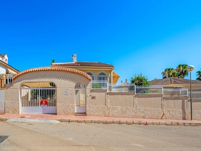 5 bedroom Villa for sale in Benimar, Benijófar with pool - € 399,000 (Ref: 9095168)