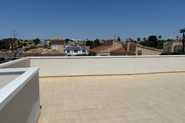 4 Zimmer Villa zu verkaufen in Ciudad Quesada, Rojales mit Pool - 580.000 € (Ref: 9107613)