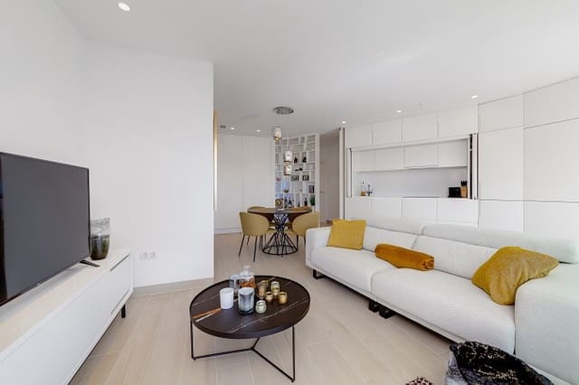 Apartamento de 2 habitaciones en Las Colinas Golf, Orihuela en venta con piscina - 369.000 € (Ref: 9223603)