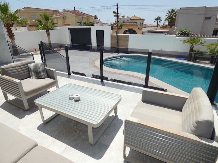 4 bedroom Villa for sale in Ciudad Quesada - € 699,900 (Ref: 9278706)