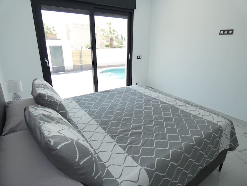 4 bedroom Villa for sale in Ciudad Quesada - € 699,900 (Ref: 9278706)