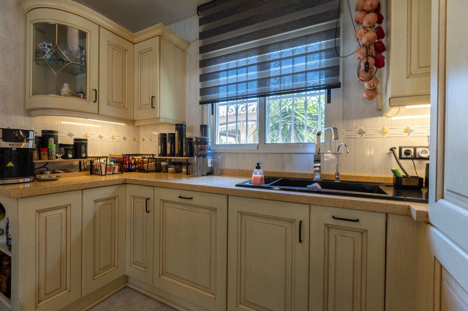 5 sypialnia Willa na sprzedaż w Benijofar z basenem - 498 000 € (Ref: 9335444)