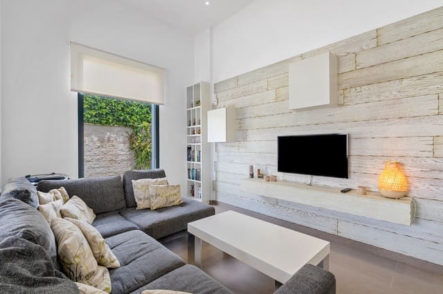 3 slaapkamer Villa te koop in Ciudad Quesada, Rojales met zwembad - € 480.000 (Ref: 9357258)