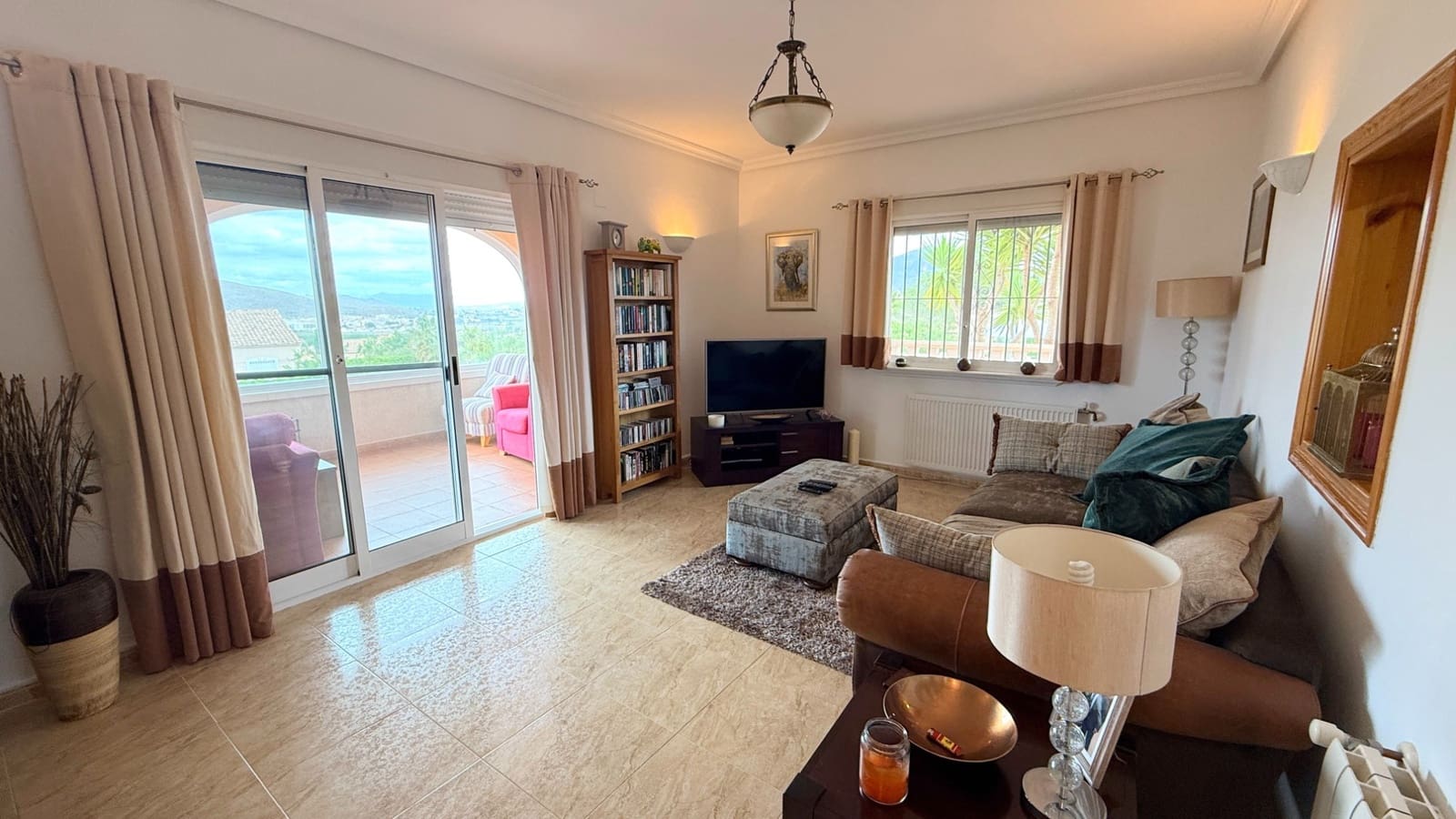 5 soveværelse Villa til salg i Hondon de los Frailes med swimmingpool - € 440.000 (Ref: 9360773)